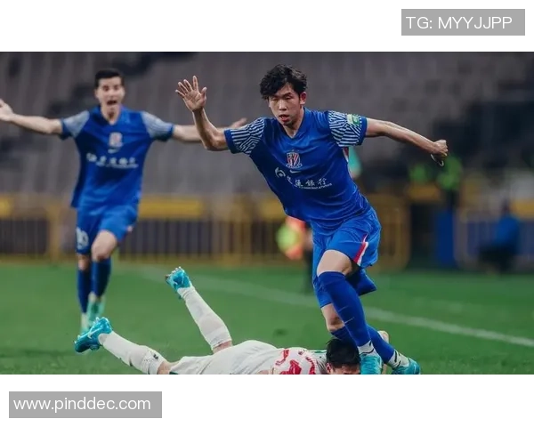 足球场上的新星崛起 谁将成为未来的世界足坛巨星